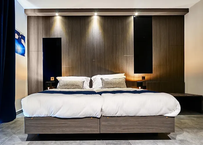 ザ ディストリクト